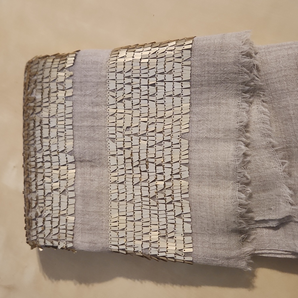Beautiful golden scarf Brand new